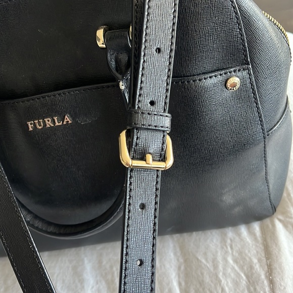 EUC Furla Purse - Picture 3 of 11